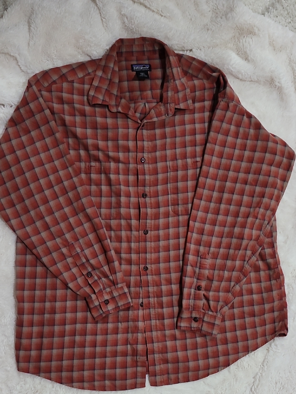 Patagonia Men's Rust Plaid Button-Down Shirt - Long Sleeve